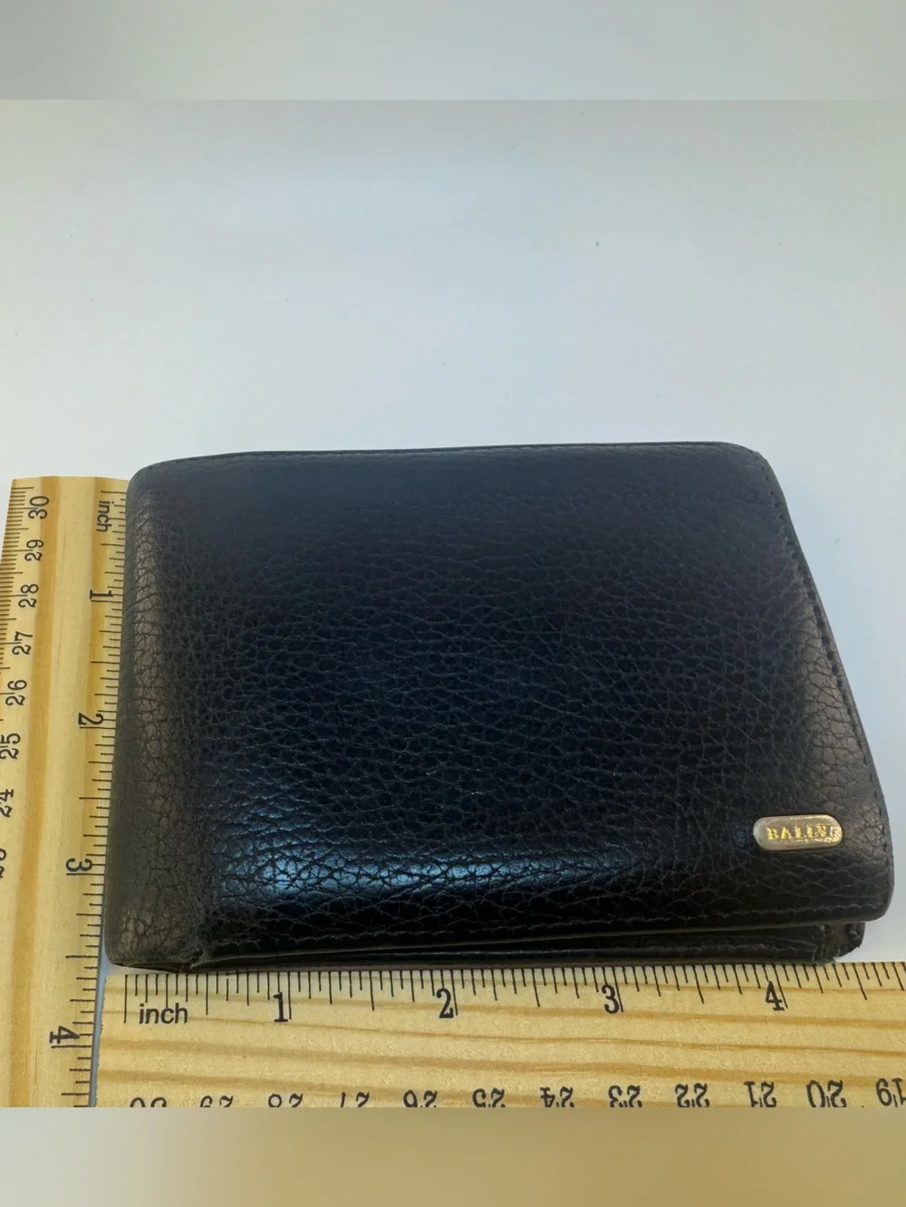 Bally Bifold Black Leather Wallet Coin Pocket Black Pebbled Leather AUTHENTIC